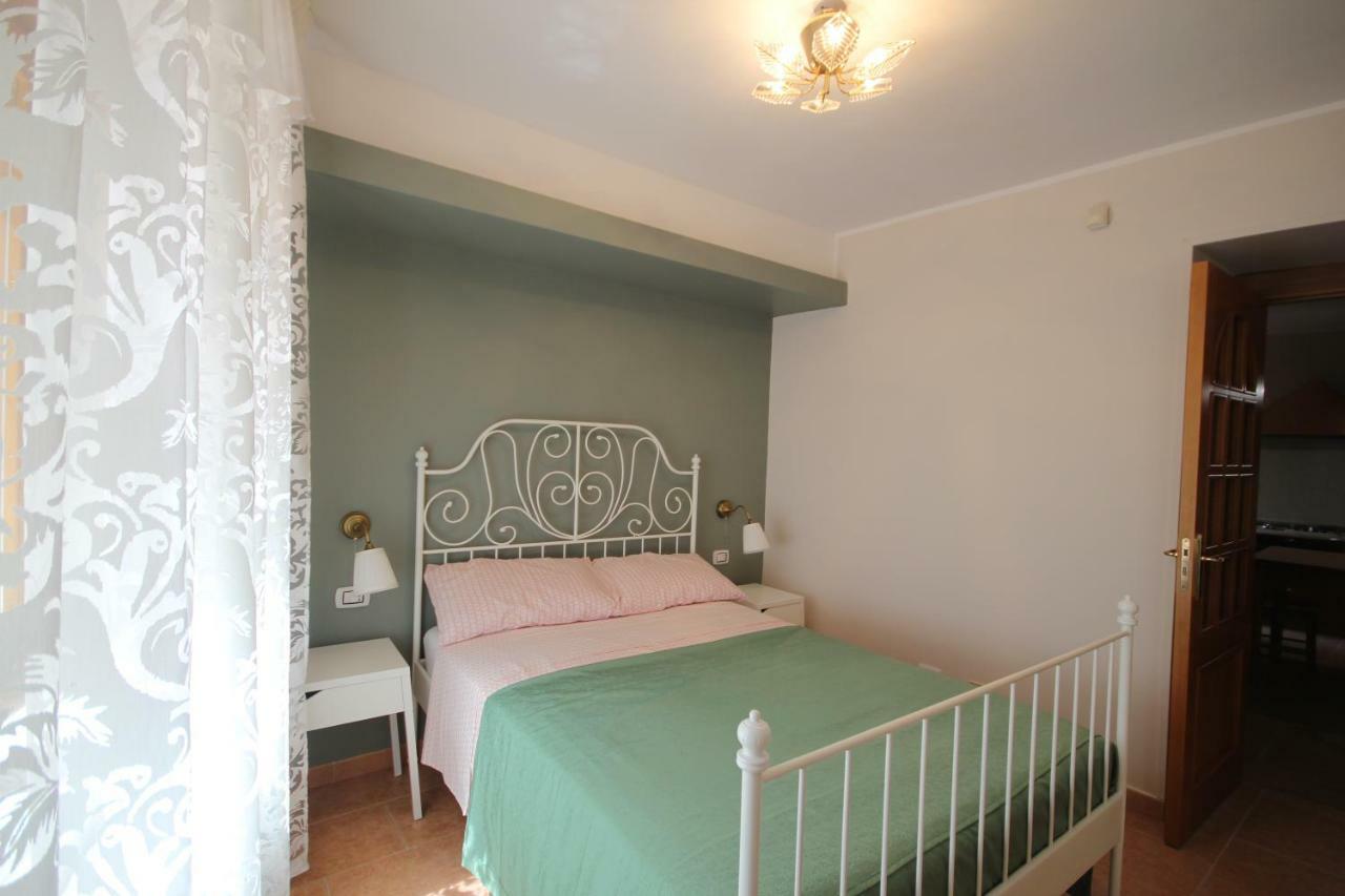 ברונטה B&B Cortile Aurora מראה חיצוני תמונה